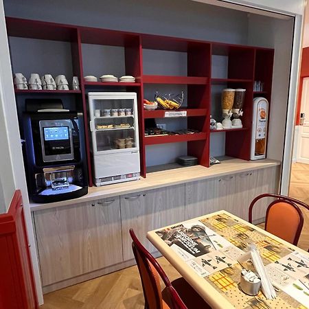 Hotel Angleterre 셰르부르 앙 코탱탕 외부 사진